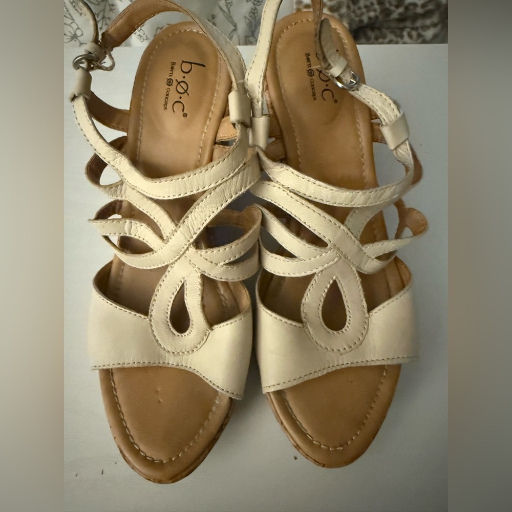 B.O.C. Women's Tan Strappy Wedge Sandals